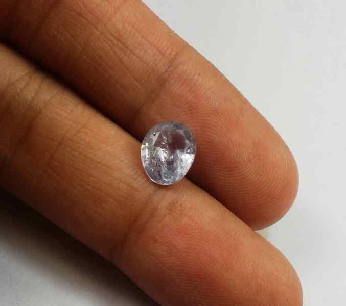 1.78 Carats Ceylon Blue Sapphire 8.18 x 6.87 x 3.97 mm