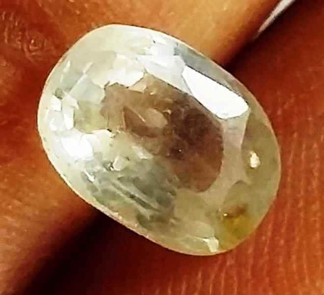 1.3 Carats Yellow Sapphire 7.24 x 5.27 x 3.50 mm