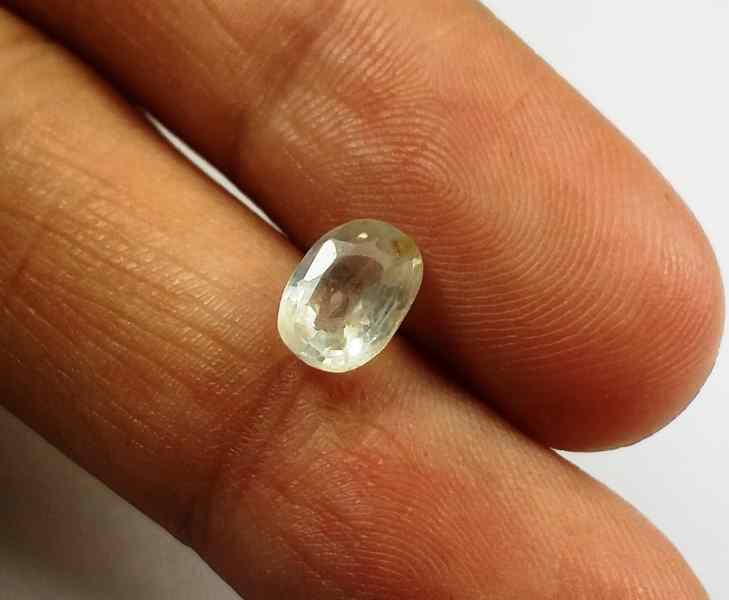 1.3 Carats Yellow Sapphire 7.24 x 5.27 x 3.50 mm