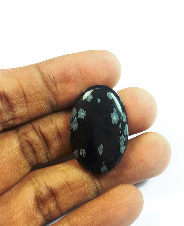 17.44 Carats Snow Obsidian 28.55 x 19.10 x 4.49 mm