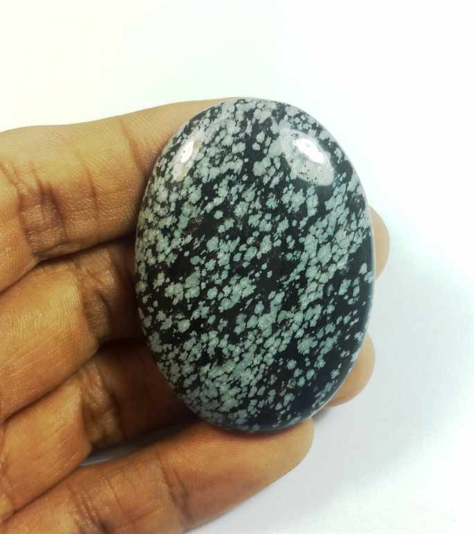 96.70 Carats Snow Obsidian 47.51 x 34.54 x 8.26 mm