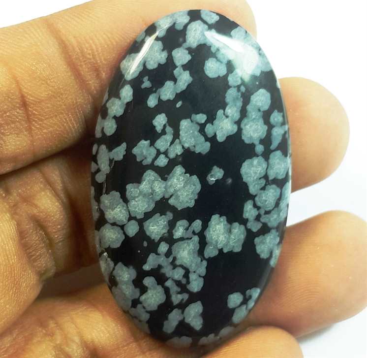 42.16 Carats Snow Obsidian 43.03 x 25.57 x 5.24 mm