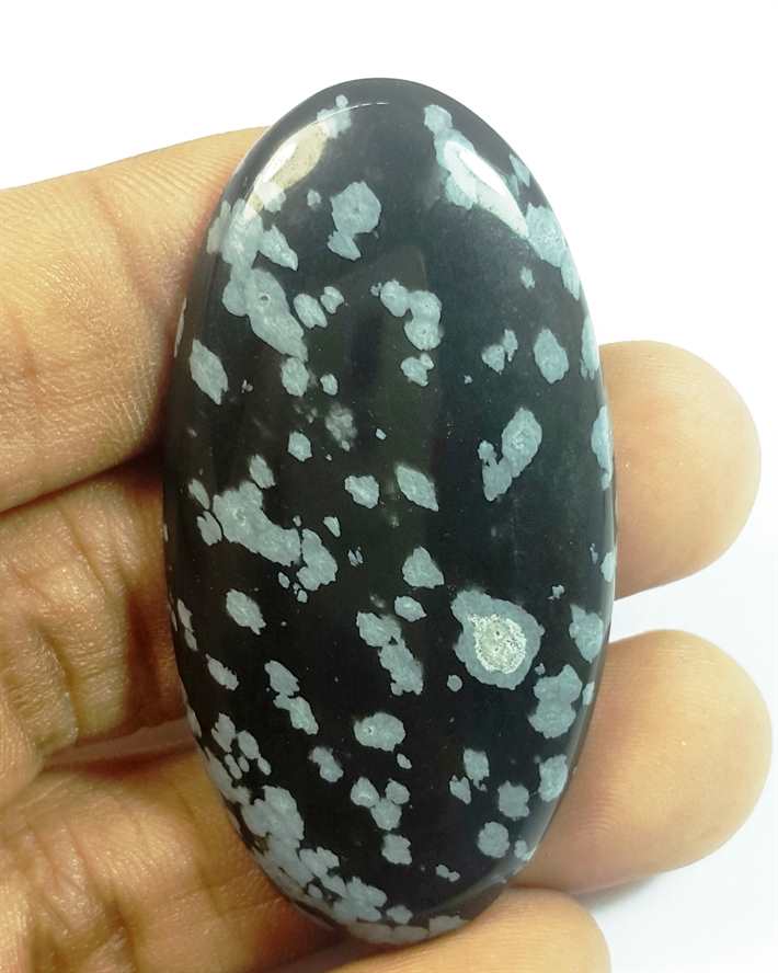 60.51 Carats Snow Obsidian 50.28 x 26.36 x 6.37 mm