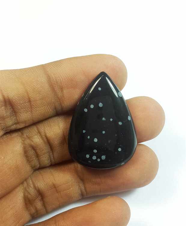 24.75 Carats Snow Obsidian 31.01 x 22.12 x 5.33 mm