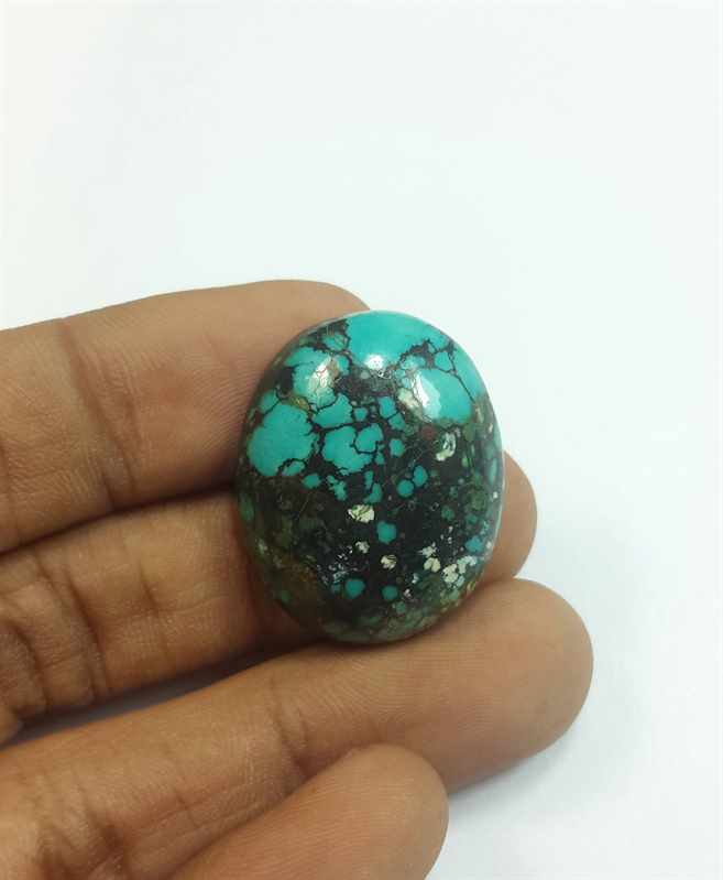 26.65 Carats Turquoise 26.95 x 21.94 x 7.73 mm