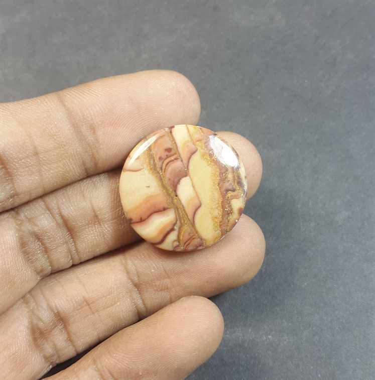 22.39 Carats Wave Dolomite 23.24 x 23.24 x 4.77 mm