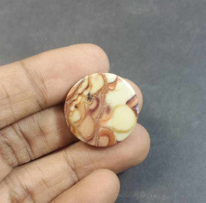 16.63 Carats Wave Dolomite 22.68 x 22.68 x 3.84 mm