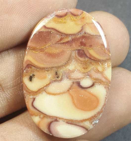 24.62 Carats Wave Dolomite 29.94 x 20.60 x 4.06 mm