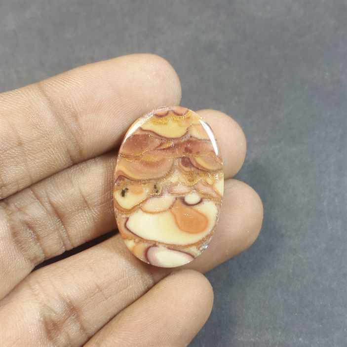 24.62 Carats Wave Dolomite 29.94 x 20.60 x 4.06 mm