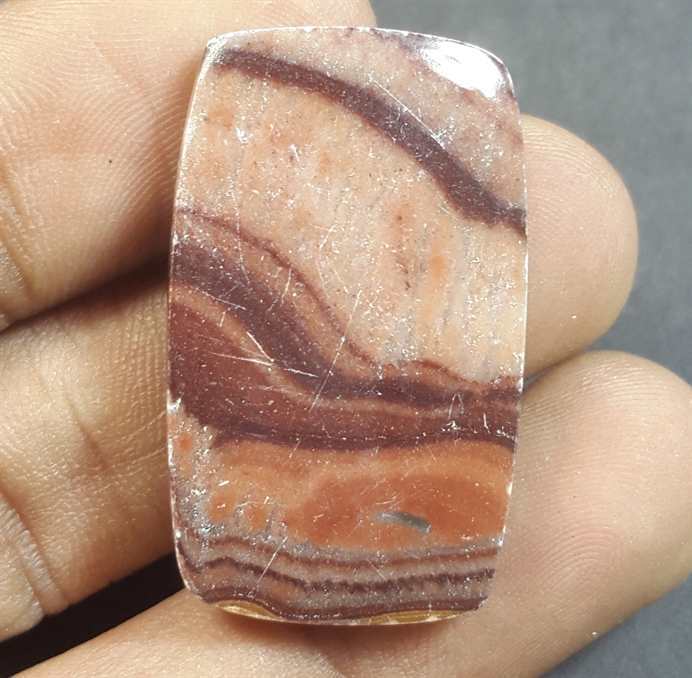 29.77 Carats Wave Dolomite 32.39 x 19.48 x 4.52 mm