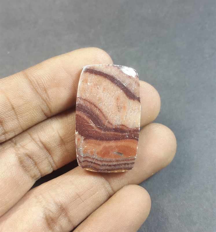 29.77 Carats Wave Dolomite 32.39 x 19.48 x 4.52 mm