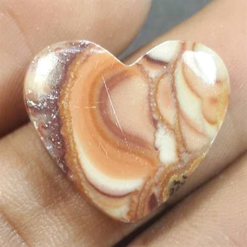 13.52 Carats Wave Dolomite 18.08 x 20.48 x 4.46 mm