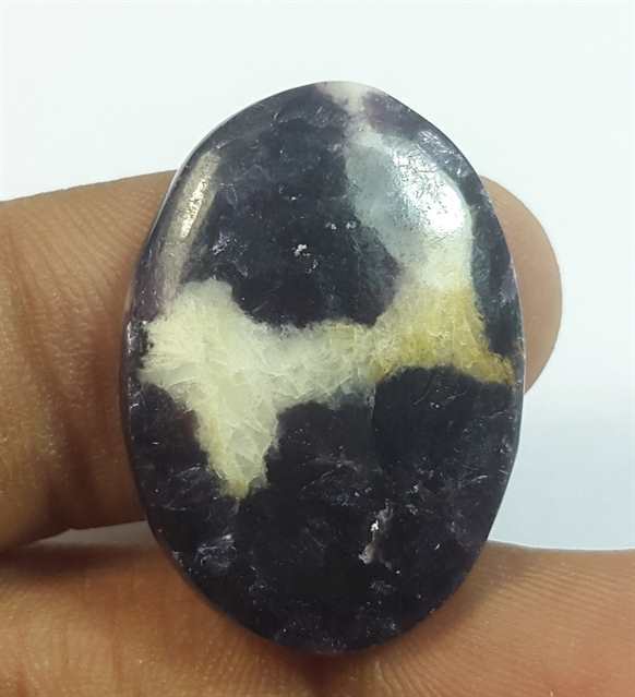 19.03 Carats Lepidolite 26.53 x 18.73 x 4.40 mm