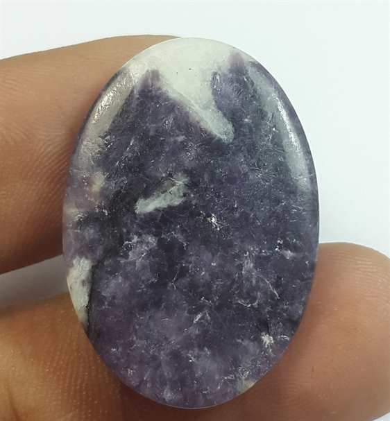 19.24 Carats Lepidolite 28.73 x 19.95 x 3.49 mm