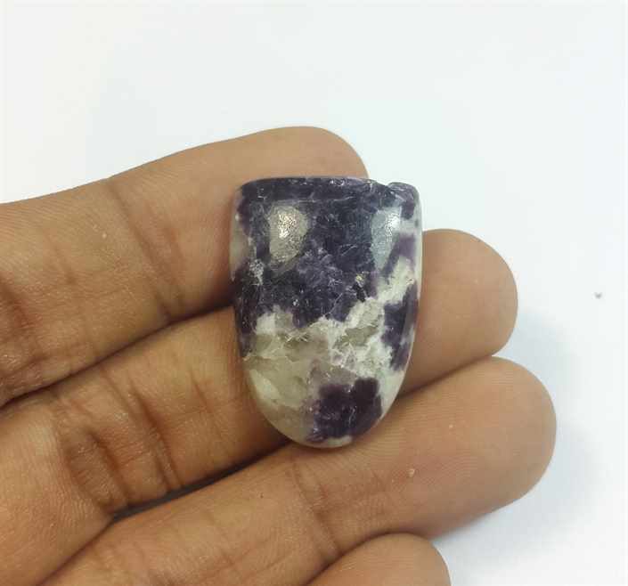 23.91 Carats Lepidolite 26.85 x 19.15 x 5.57 mm