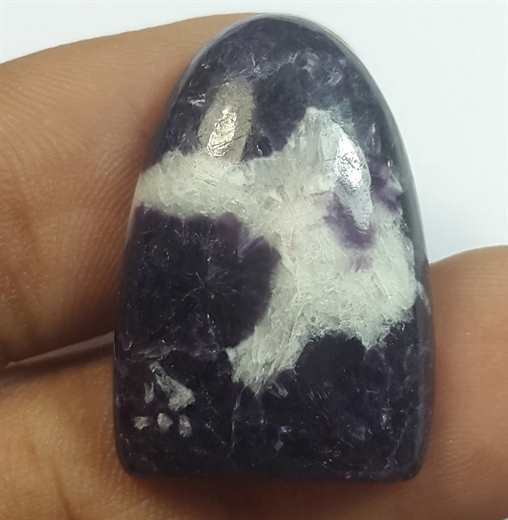 22.22 Carats Lepidolite 26.11 x 17.80 x 5.73 mm