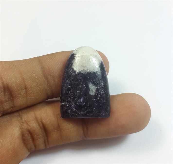 20.95 Carats Lepidolite 25.78 x 17.89 x 5.19 mm