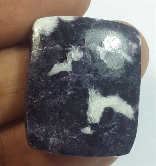 37.54 Carats Lepidolite 27.66 x 22.80 x 5.41 mm