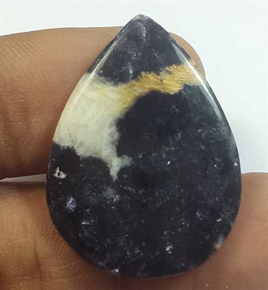 20.12 Carats Lepidolite 29.74 x 22.00 x 3.54 mm