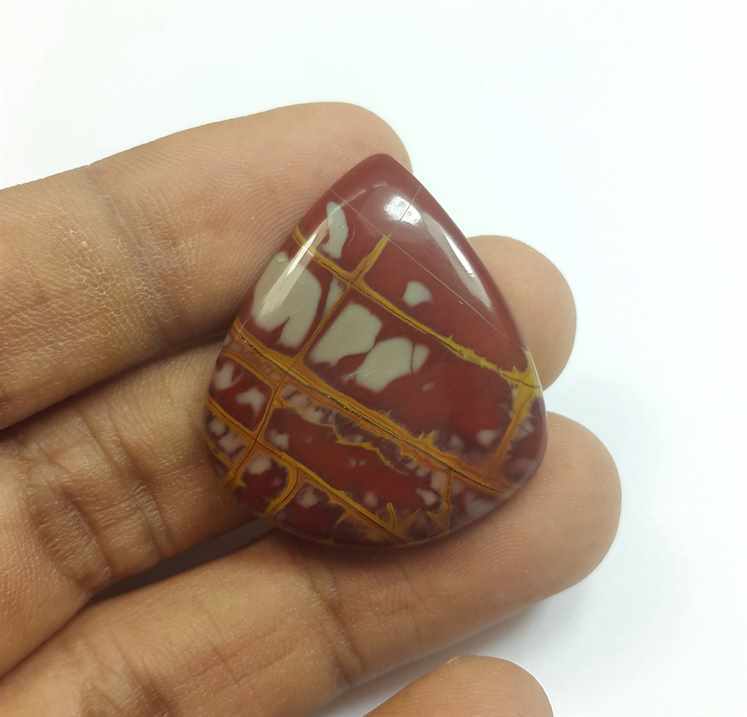31.64 Carats Norina Jasper 32.15 x 27.72 x 4.74 mm
