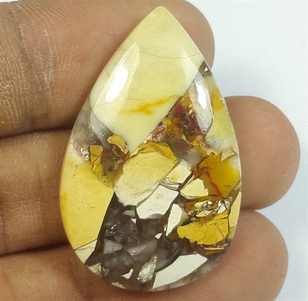 27.87 Carats Mookaite Barritted 34.82 x 22.43 x 5.57 mm