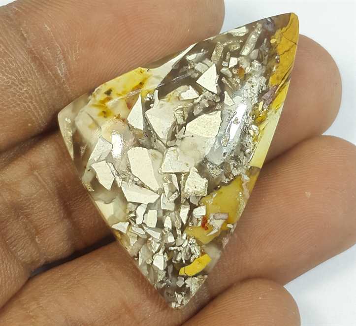 35.69 Carats Mookaite Barritted 25.45 x 39.69 x 6.85 mm