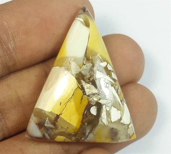 31.11 Carats Mookaite Barritted 33.51 x 25.76 x 6.91 mm