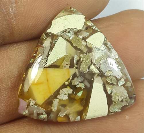 13.63 Carats Mookaite Barritted 22.36 x 22.36 x 4.18 mm