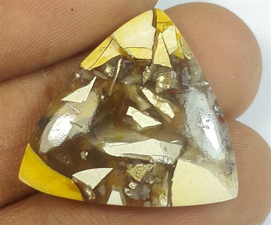 16.38 Carats Mookaite Barritted 22.25 x 22.75 x 4.84 mm