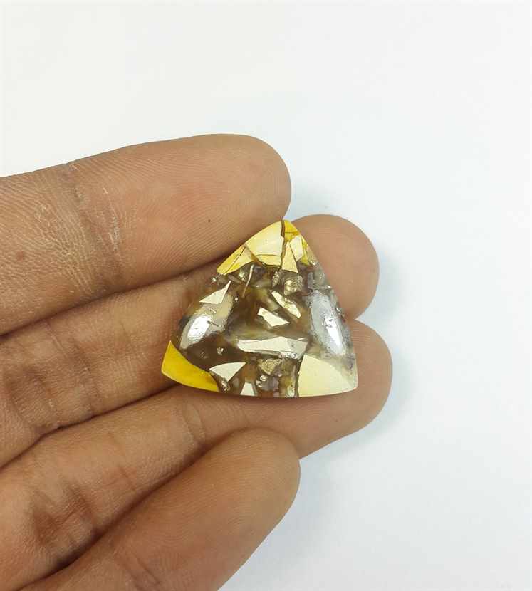 16.38 Carats Mookaite Barritted 22.25 x 22.75 x 4.84 mm