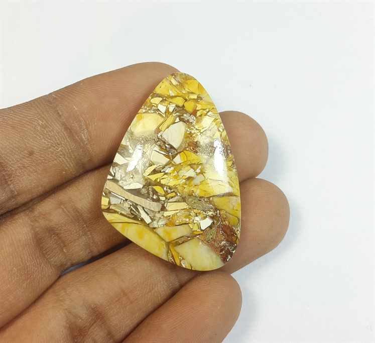 35.98 Carats Mookaite Barritted 25.71 x 37.06 x 5.80 mm