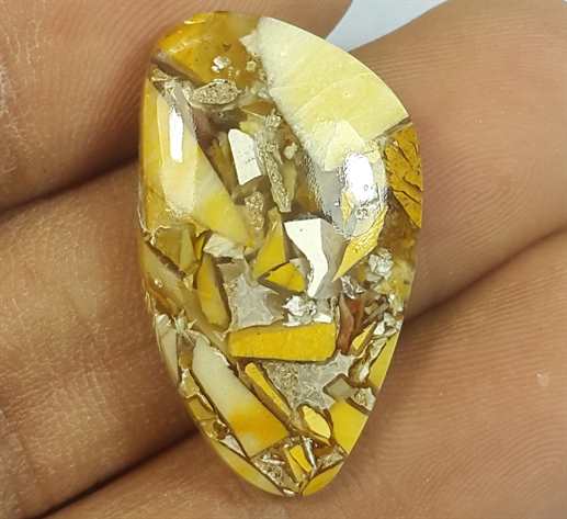 13.21 Carats Mookaite Barritted 25.28 x 15.96 x 4.87 mm
