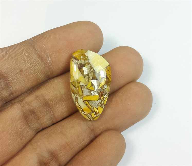 13.21 Carats Mookaite Barritted 25.28 x 15.96 x 4.87 mm