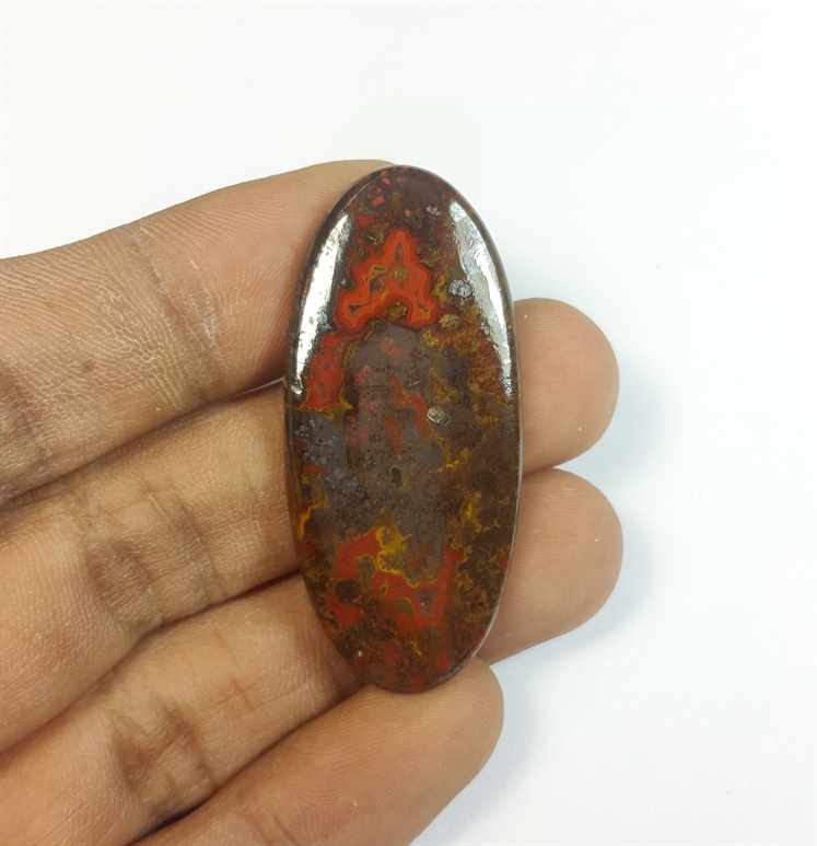 36.26 Carats Morocco Seam Agate 43.98 x 19.95 x 4.12 mm