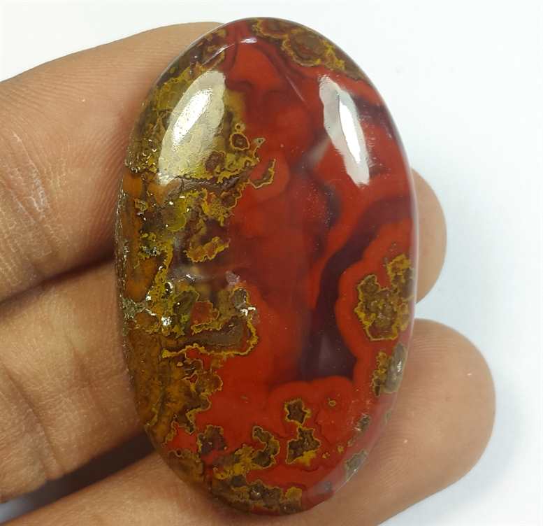 63.96 Carats Morocco Seam Agate 40.54 x 24.92 x 7.25 mm