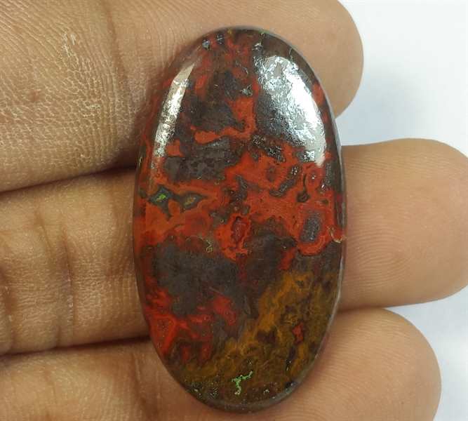 26.47 Carats Morocco Seam Agate 33.52 x 18.66 x 4.26 mm