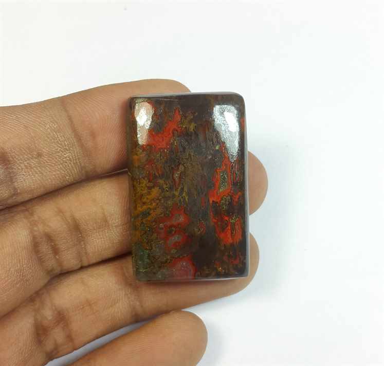 65.47 Carats Morocco Seam Agate 36.43 x 22.95 x 6.72 mm