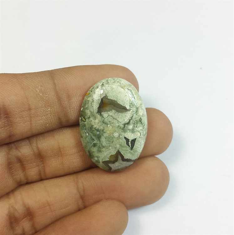 19.50 Carats Rhyolite Rainforest Jasper 29.76 x 16.64 x 6.26 mm