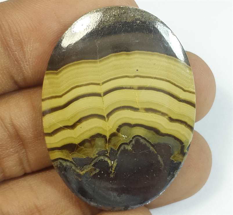 96.64 Carats Schalenblende 38.42 x 28.34 x 5.44 mm