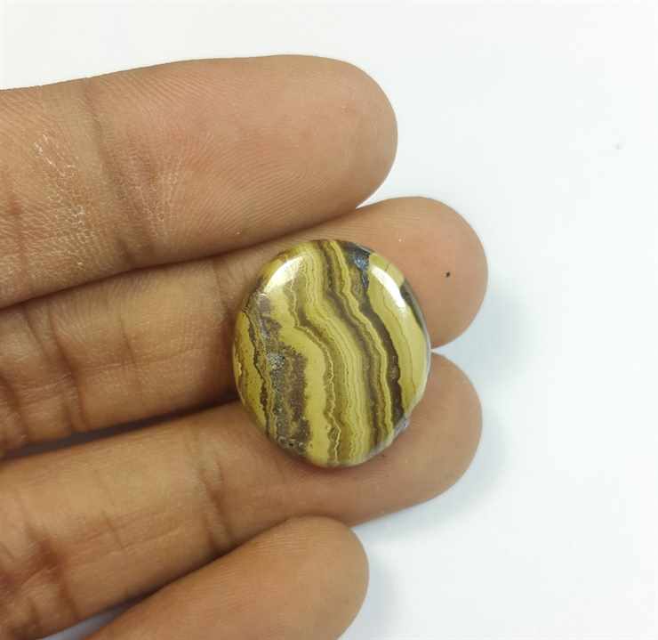 18.76 Carats Schalenblende 20.62 x 17.91 x 4.08 mm