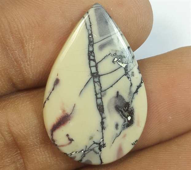 11.18 Carats Porcelain Jasper 27.10 x 17.32 x 3.03 mm