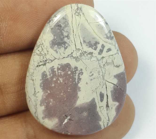 25.86 Carats Porcelain Jasper 30.93 x 23.57 x 4.01 mm