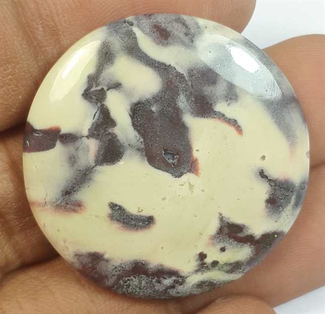 42.00 Carats Porcelain Jasper 31.21 x 31.21 x 4.98 mm
