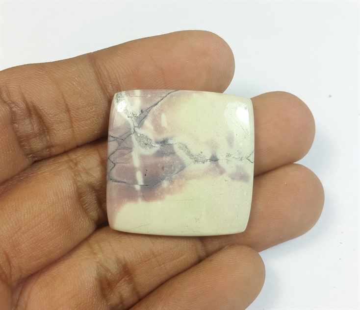 31.16 Carats Porcelain Jasper 27.45 x 27.45 x 3.88 mm