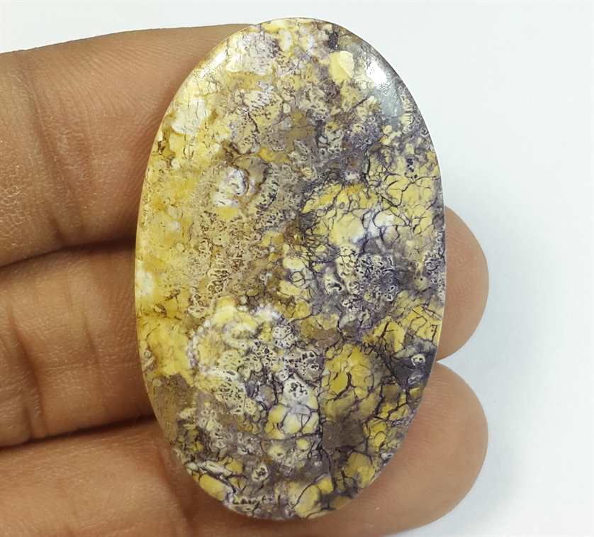 33.15 Carats Tiffany Jasper 40.74 x 34.91 x 4.37 mm