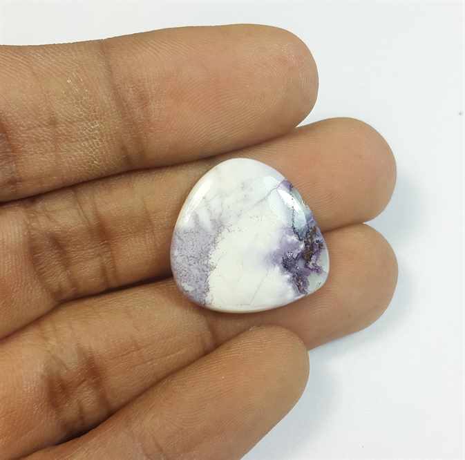10.12 Carats Tiffany Jasper 19.55 x 20.47 x 3.78 mm