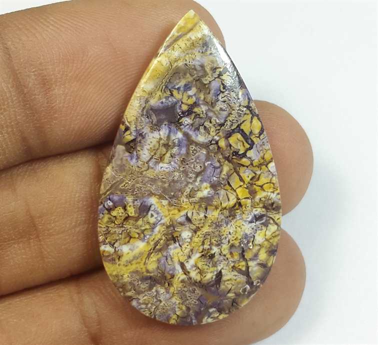 18.21 Carats Tiffany Jasper 35.32 x 20.74 x 3.59 mm