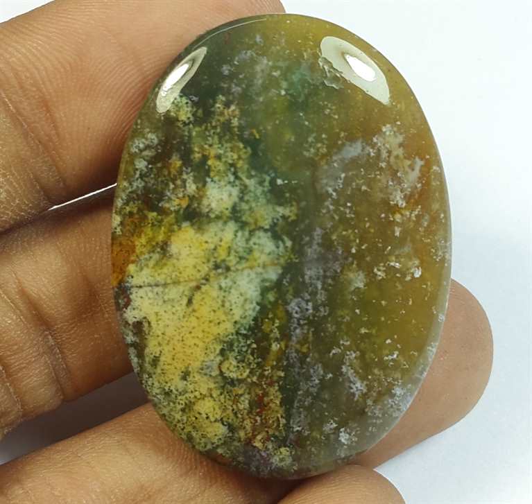 76.75 Carats Blood Stone 40.24 x 29.14 x 7.45 mm