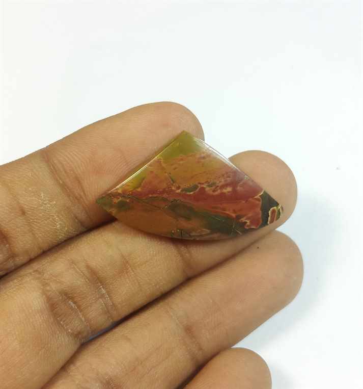 13.87 Carats Cherry Creek Jasper 32.03 x 18.19 x 3.57 mm