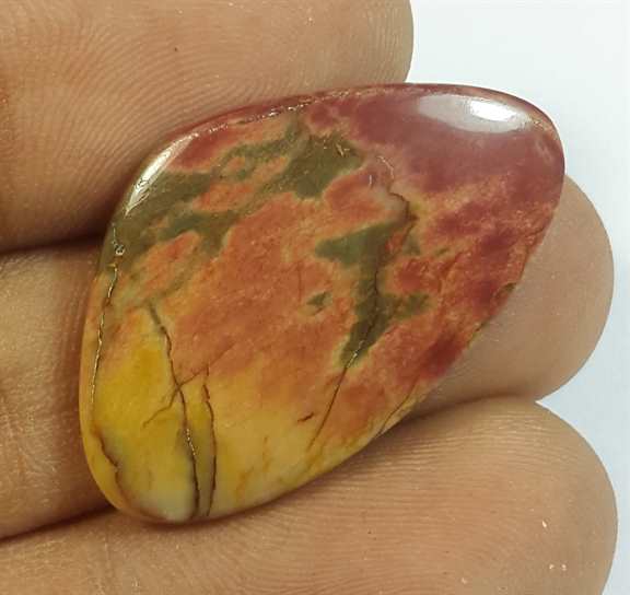 17.16 Carats Cherry Creek Jasper 29.99 x 18.75 x 3.98 mm